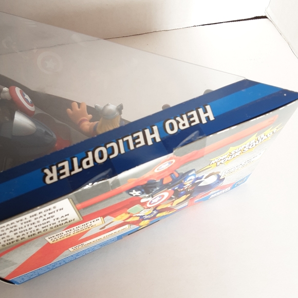 MARVEL SUPER HERO SQUAD HERO HELICOPTER WITH CAPTAIN AMERICA AND THOR - Picture 7 of 9